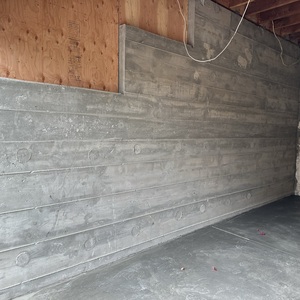 Retaining Wall Installer